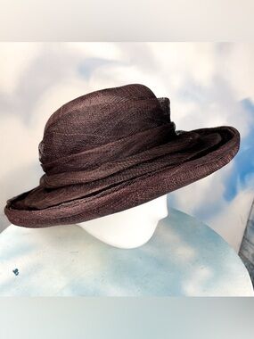 Vintage 80s/90s structured loose weave wide brim sun hat
